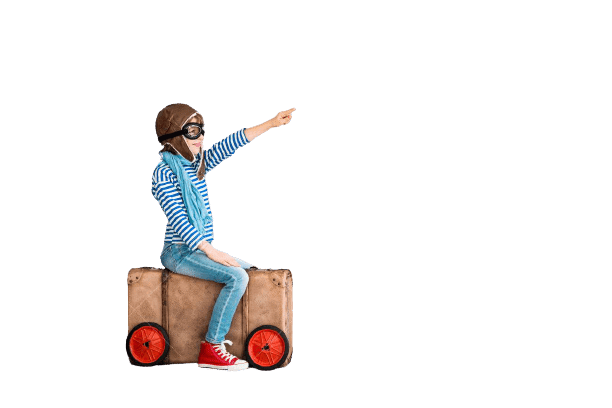 75427872-enfant-faire-semblant-d-ĂȘtre-kid-pilote-amusant-Ă -la-maison-concept-de-vacances-et-voyage-d-Ă©tĂ©-removebg-preview